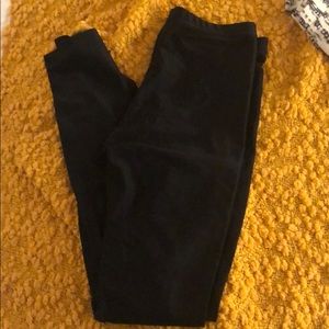Black leggings
